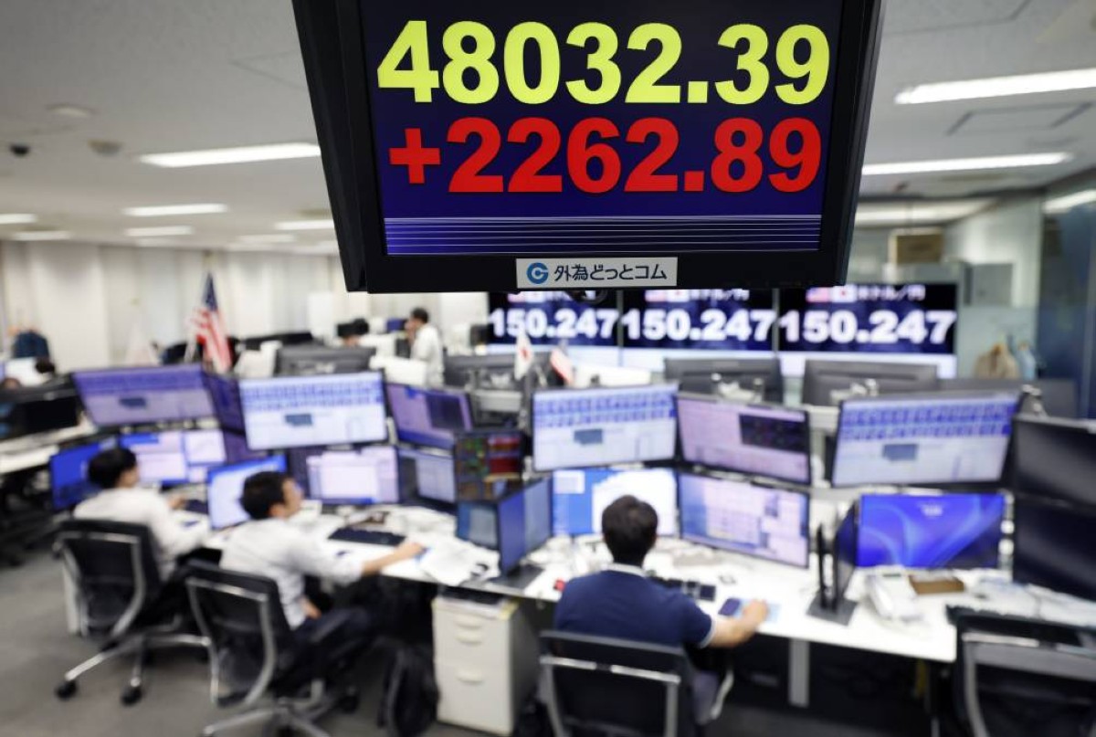 «نيكاي» يعزّز مكاسبه مع ترقب الأسواق فوز تاكايتشي برئاسة الحكومة